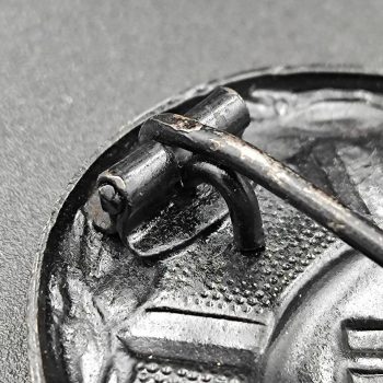 Wound Badge 1939 (second type) in black [Wilhelm Deumer K.G.] Counter-relief