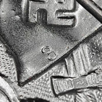 Wound Badge 1939 (second type) in black [Wilhelm Deumer K.G.] Counter-relief