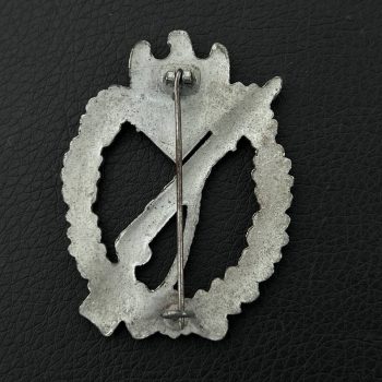 Infantry Assault Badge in silver