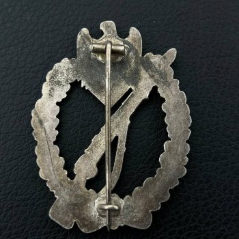 Infantry Assault Badge in silver