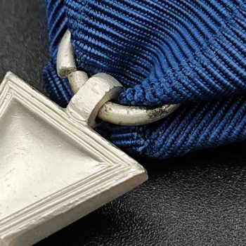 18-Year Long Service Award with a flying eagle clasp for the Luftwaffe  Mint 