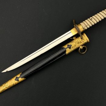 Naval Officer's Dirk, 1883     (without the flower-shaped screw)
