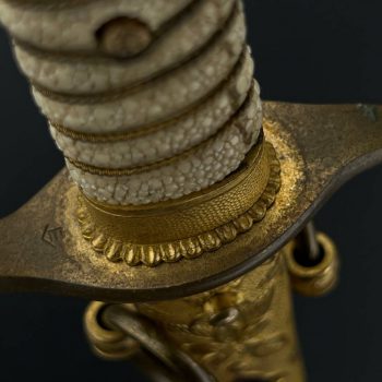 Naval Officer's Dirk, 1883     (without the flower-shaped screw)
