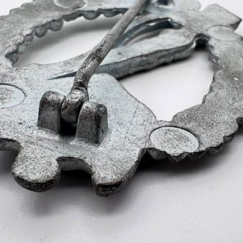 Infantry Assault Badge in silver      