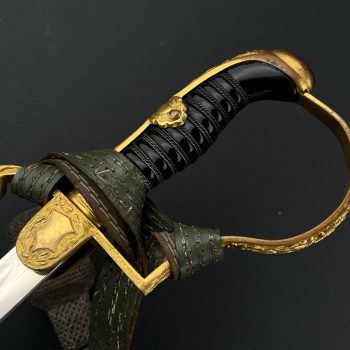 Officer sword   [WKC] Documented example
