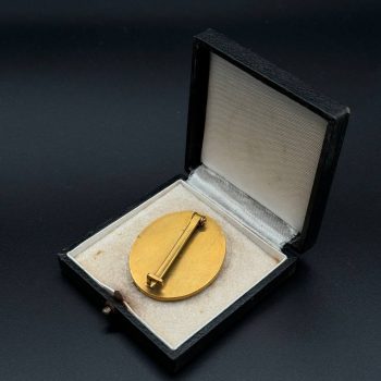 Wound Badge 1939 (second type) in gold [Hauptmünzamt] Mint Original case