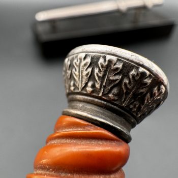 Miniature Army Dagger, 1935 Model  [Coppel Alexander {Alcoso} Solingen]   (On a pedestal.)