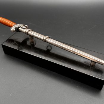 Miniature Army Dagger, 1935 Model  [Coppel Alexander {Alcoso} Solingen]   (On a pedestal.)