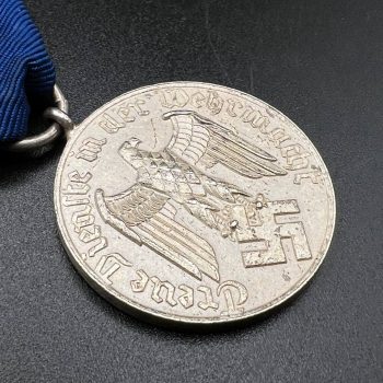 4-Year Long Service Award with a flying eagle clasp for the Luftwaffe