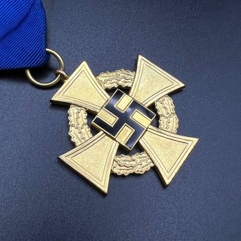 40-Year Long Service Award for civilian officials   