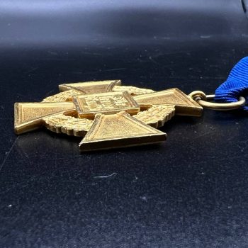 40-Year Long Service Award for civilian officials   