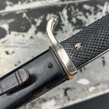 NCO Dress Bayonet, 1933–1945  [AESCULAP-WERKE JETTER&SCHEERER TUTTLINGEN]  Double brand mark