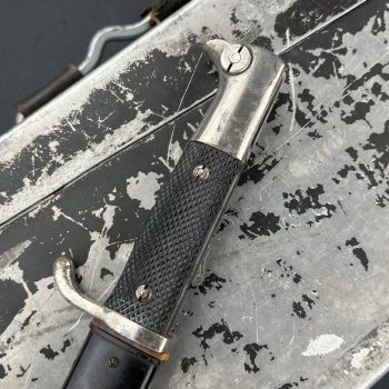 NCO Dress Bayonet, 1933–1945  [AESCULAP-WERKE JETTER&SCHEERER TUTTLINGEN]  Double brand mark