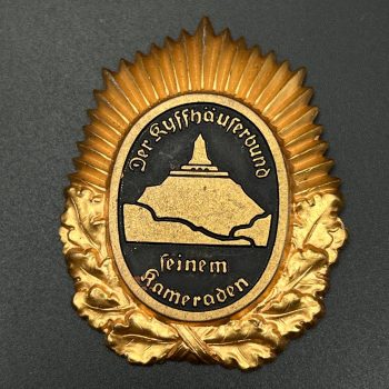 Badge of honor in gold 