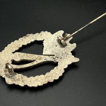 Infantry Assault Badge in silver      