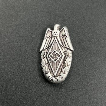      HJ Sports Competition Badge, 1939 [HILLENBRAND & BRÖER]  RZM code: M9/89 Set with HJ Membership Badge