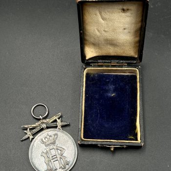   Silver Medal for Merit   with swords Principality of Reuss Original case Made in silver