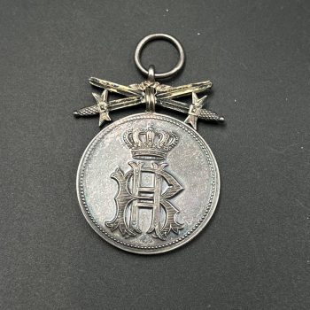   Silver Medal for Merit   with swords Principality of Reuss Original case Made in silver