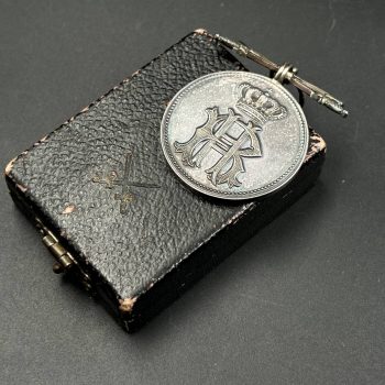  Silver Medal for Merit   with swords Principality of Reuss Original case Made in silver