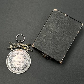   Silver Medal for Merit   with swords Principality of Reuss Original case Made in silver