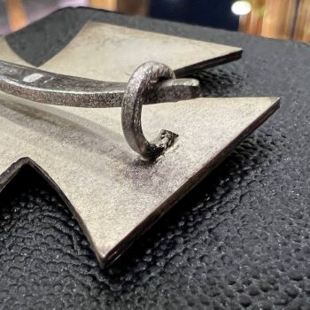 Iron Cross 1939 1st Class [B. H. Mayer's Kunst PR.], 26, L/18   / Original case.