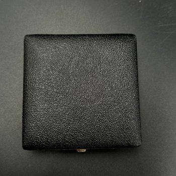 Wound Badge 1939 (second type) in gold [Hauptmünzamt]     Original case