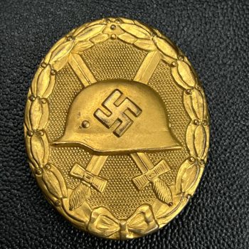 Wound Badge 1939 (second type) in gold [Hauptmünzamt]     Original case