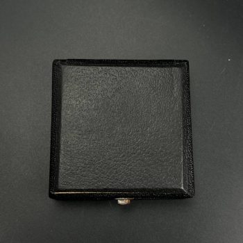 Wound Badge 1939 (second type) in gold [Hauptmünzamt]     Original case