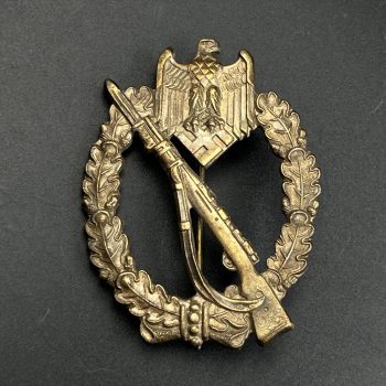 Infantry Assault Badge in silver [Alois Rettenmaier] Solid    