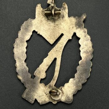 Infantry Assault Badge in silver [Alois Rettenmaier] Solid    