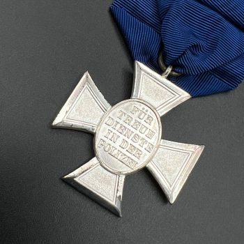 18-Year Long Service Award in the police   Original case