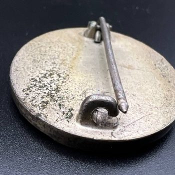 Wound Badge 1939 (second type) in silver [Klein & Quenzer A.G.] Solid    