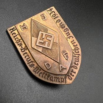      Badge of HJ and DAF Sports Games    