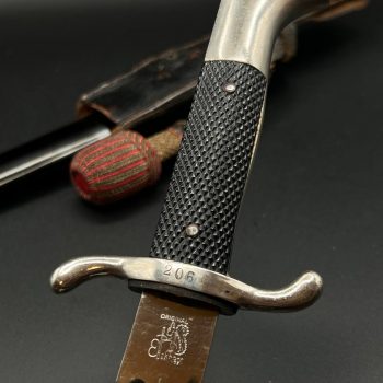 Parade dagger of the fire brigade, 1933 model saw back [Carl Eickhorn] Brand mark  Numbered