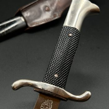 Parade dagger of the fire brigade, 1933 model saw back [Carl Eickhorn] Brand mark  