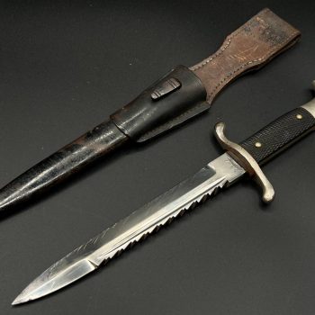 Parade dagger of the fire brigade, 1933 model saw back [Carl Eickhorn] Brand mark  Numbered