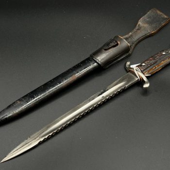 Parade dagger of the fire brigade, 1933 model saw back [Alcoso] Brand mark  Numbered / Stag Grip