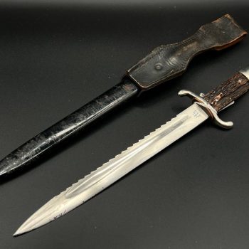 Parade dagger of the fire brigade, 1933 model saw back [Alcoso] Brand mark  Numbered / Stag Grip