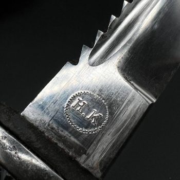 Parade dagger of the fire brigade, 1933 model saw back [H.K.] Brand mark  