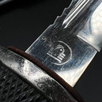 Parade dagger of the fire brigade, 1933 model saw back [Linnenbrugger & Ellermann] Brand mark  