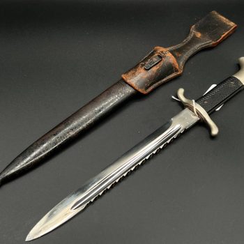 Parade dagger of the fire brigade, 1933 model saw back [Carl Eickhorn] Brand mark  Numbered