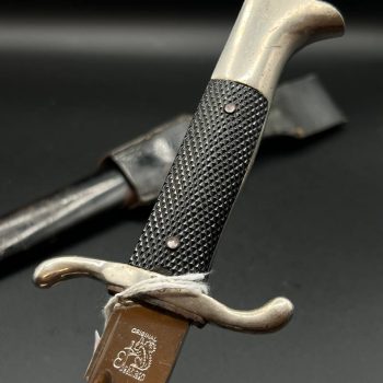 Parade dagger of the fire brigade, 1933 model saw back [Carl Eickhorn] Brand mark  Numbered