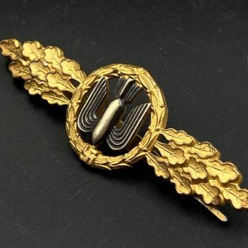 Bomber Badge in gold [G.H. Osang]  