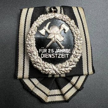 25-Year Long Service Award in the fire service. The Weimar Republic   