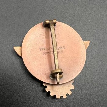   Hitler Youth District Competition Winner Badge — “KREISSIEGER 1939”    [FERD.WAGNER]   