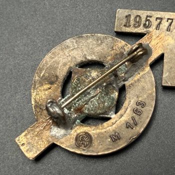   Sport Badge of HJ model 1934 in bronze   [STEINHAUER & LÜCK]  RZM code: М 1/63 Numbered - 195776