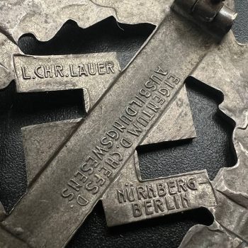  SA Sports Badge model 1933 in bronze   [L. CHR. LAUER]  Numbered - 9010