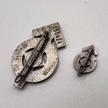  Sport Badge of HJ model 1934 in silver   [WÄCHTLER & LANGE]  RZM code: M1/35 Set with dress miniature. Numbered - 260424