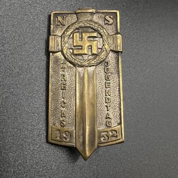 1st Reich Youth Day Badge, NS-Jugendtag 1932 F. Hoffstätter, Bonn