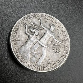 Kraft durch Freude (KdF- Strength Through Joy) Badge “Vacation Trips 1938 – Gau Württemberg-Hohenzollern” 1938 RZM M9/71, MAYER & WILHELM, Stuttgart W